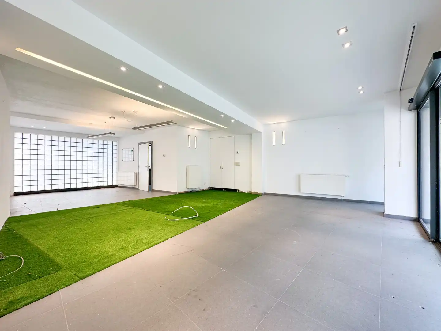 Uitstekend gelegen gelijkvloerse handelsruimte met maximale zichtbaarheid foto 6