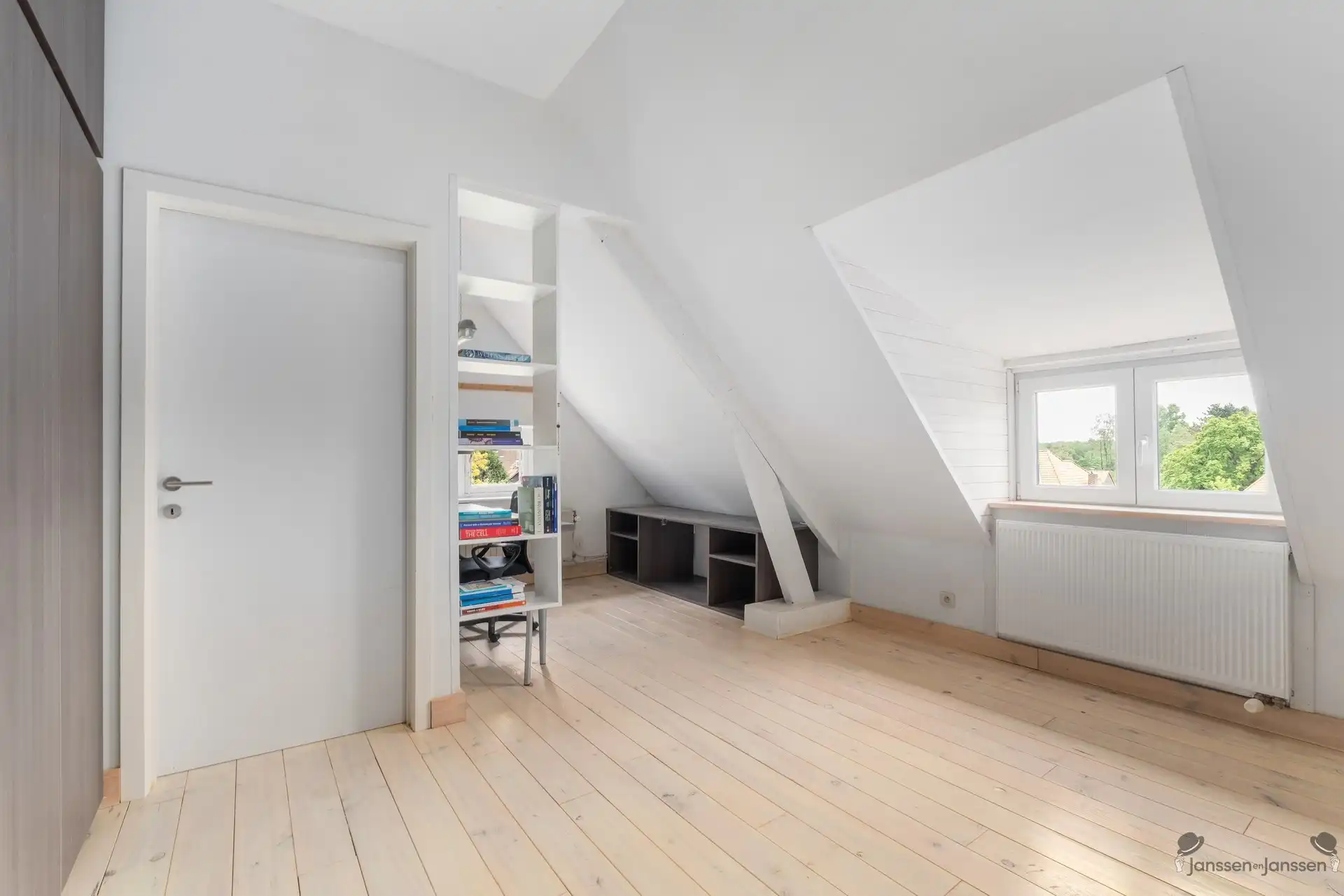 Karaktervolle interbellumvilla met hedendaags comfort nabij het hart van Genk foto 17