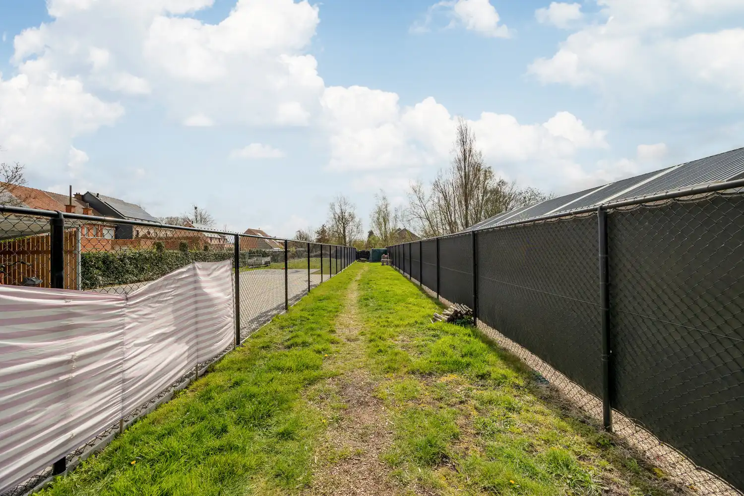 Charmante en instapklare starterswoning met grote Zuid-tuin foto 3