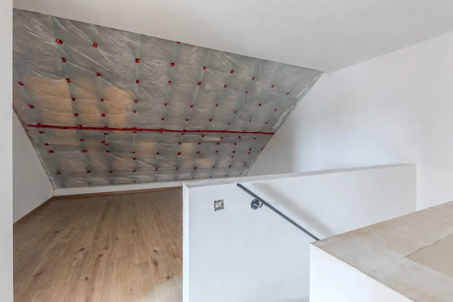 Ruime woning  op een perceel van 7a62ca met 5 slaapkamers en 2 badkamers in Stokkem foto 43