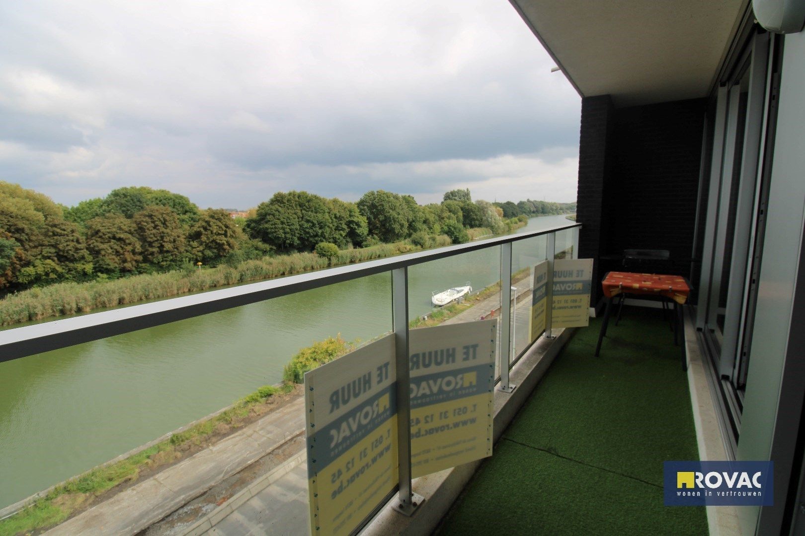 Rustig gelegen nieuwbouwappartement aan vaarwater! foto 5