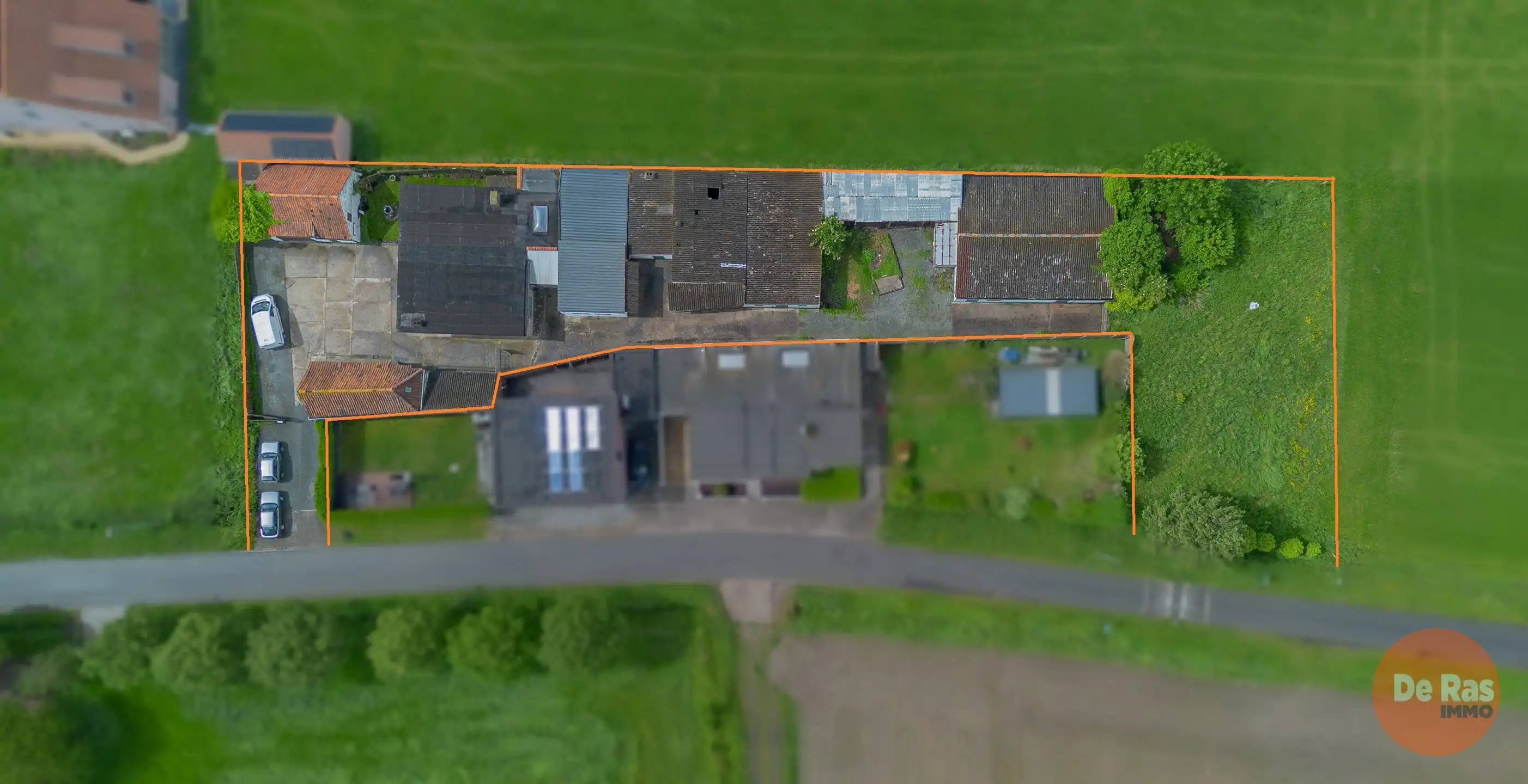 HOFSTADE - Charmante gelegen woning met bijgebouwen  foto 3