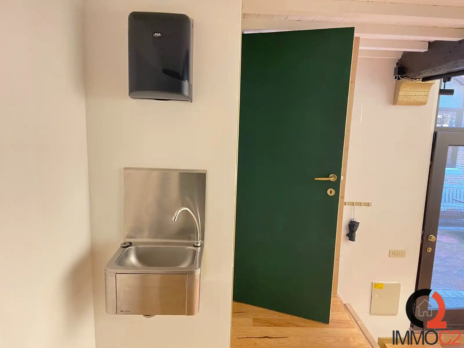 Commerciële ruimte te huur foto 8