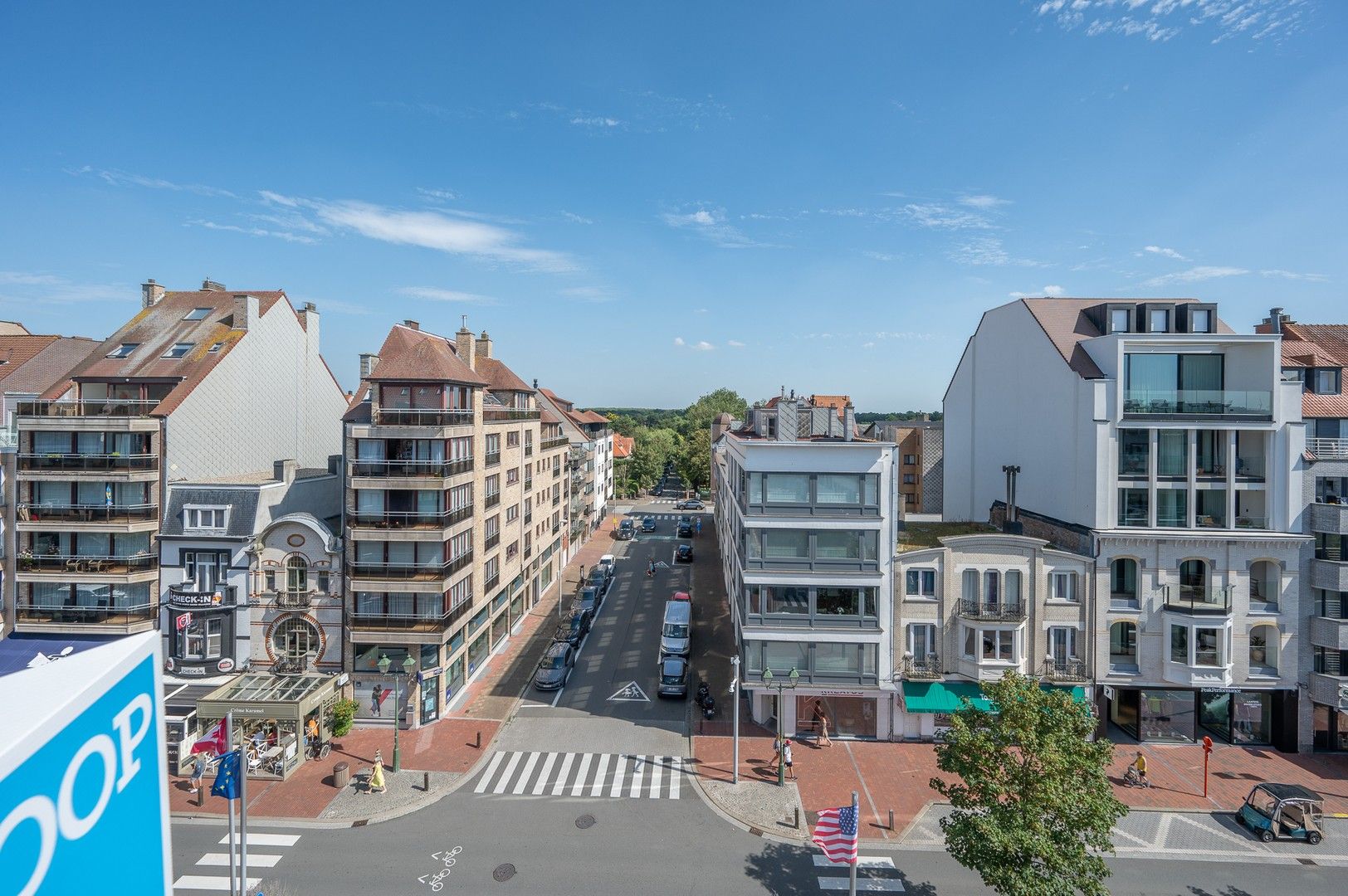 Zonnige penthouse met 3 slaapkamers centraal gelegen in Knokke aan de winkels en vlakbij de zee. foto 8