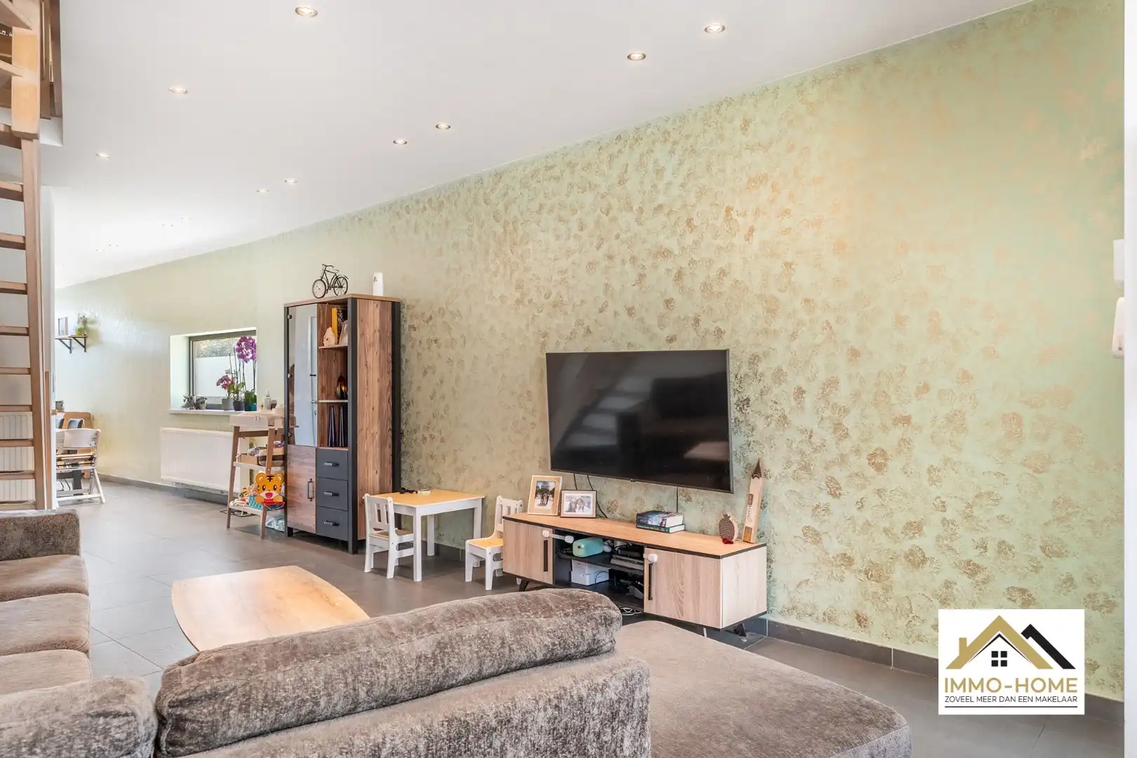 Perfect instapklare woning te Oostakker! foto 4