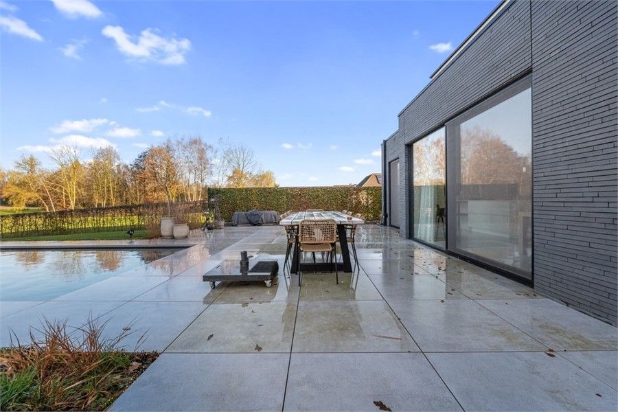 MAGNIFIEKE OPEN BEBOUWING MET GROOT ZWEMBAD EN 400M² AAN BEWOONBARE OPPERVLAKTE IN HET GEZELLIGE WELLEN foto 53