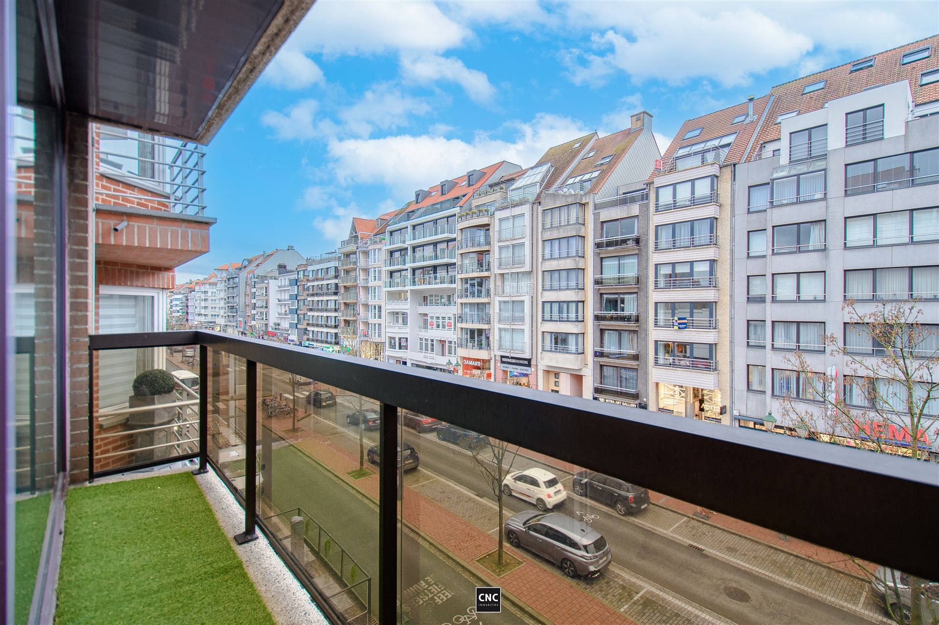 Gemeubeld appartement met 2 slaapkamers in het centrum van Knokke. Met autostandplaats in het gebouw. foto 7