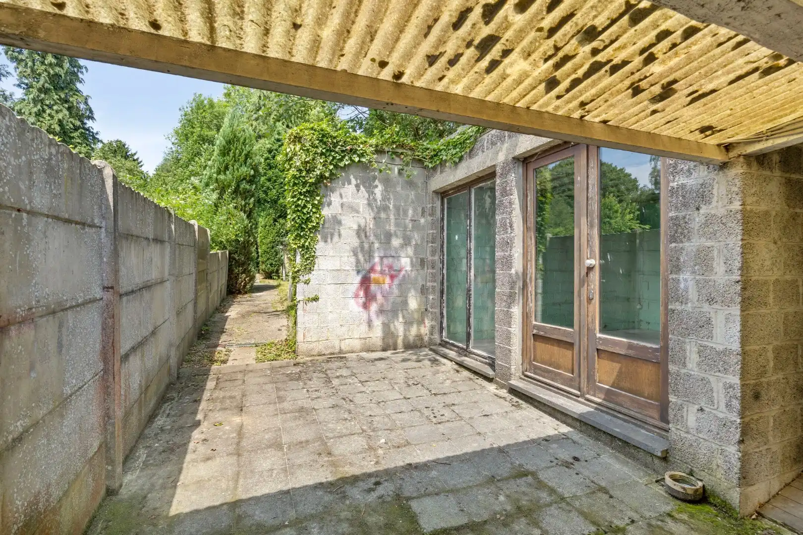 Ruime te renoveren woning met 3 slaapkamers in Lubbeek met doorgang langs het perceel van de buren. EPC: 736 KWH/m² foto 31