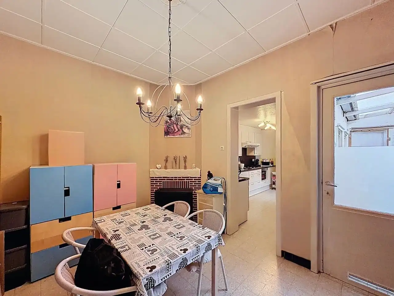 Charmante rijwoning met grote tuin en garage inhuis foto 7