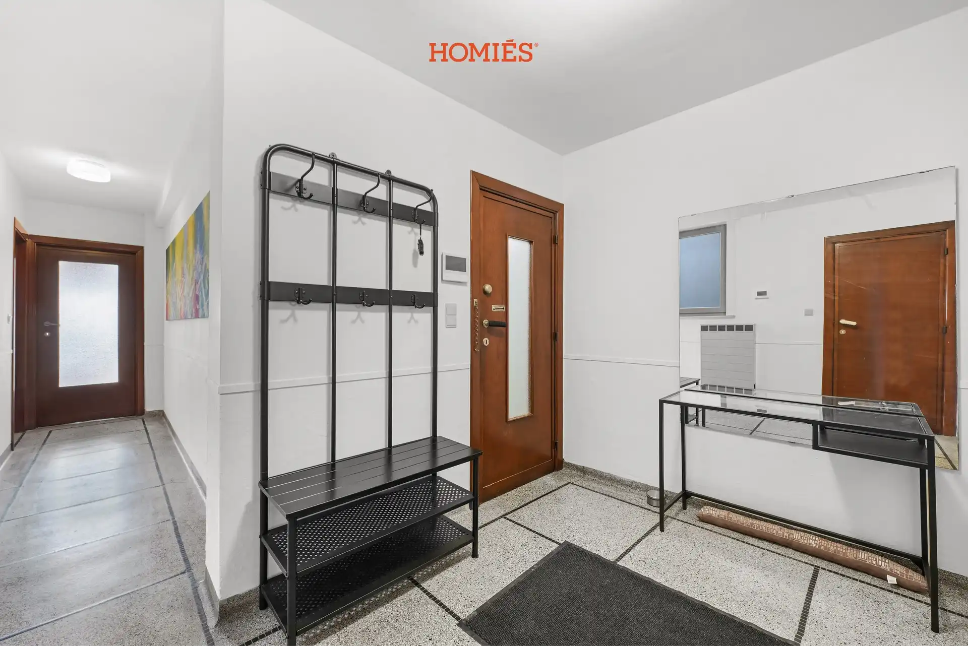 Instapklaar 2-slaapkamerappartement met uniek uitzicht foto 4