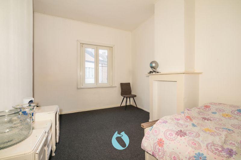 Woning met 4 à 5 slaapkamers en koer foto 8