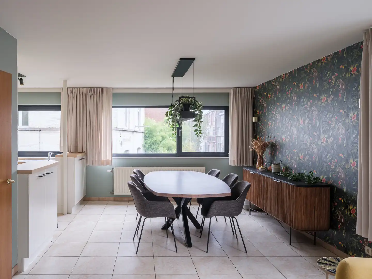Lichtrijk bel-étage appartement met zonneterras foto 4