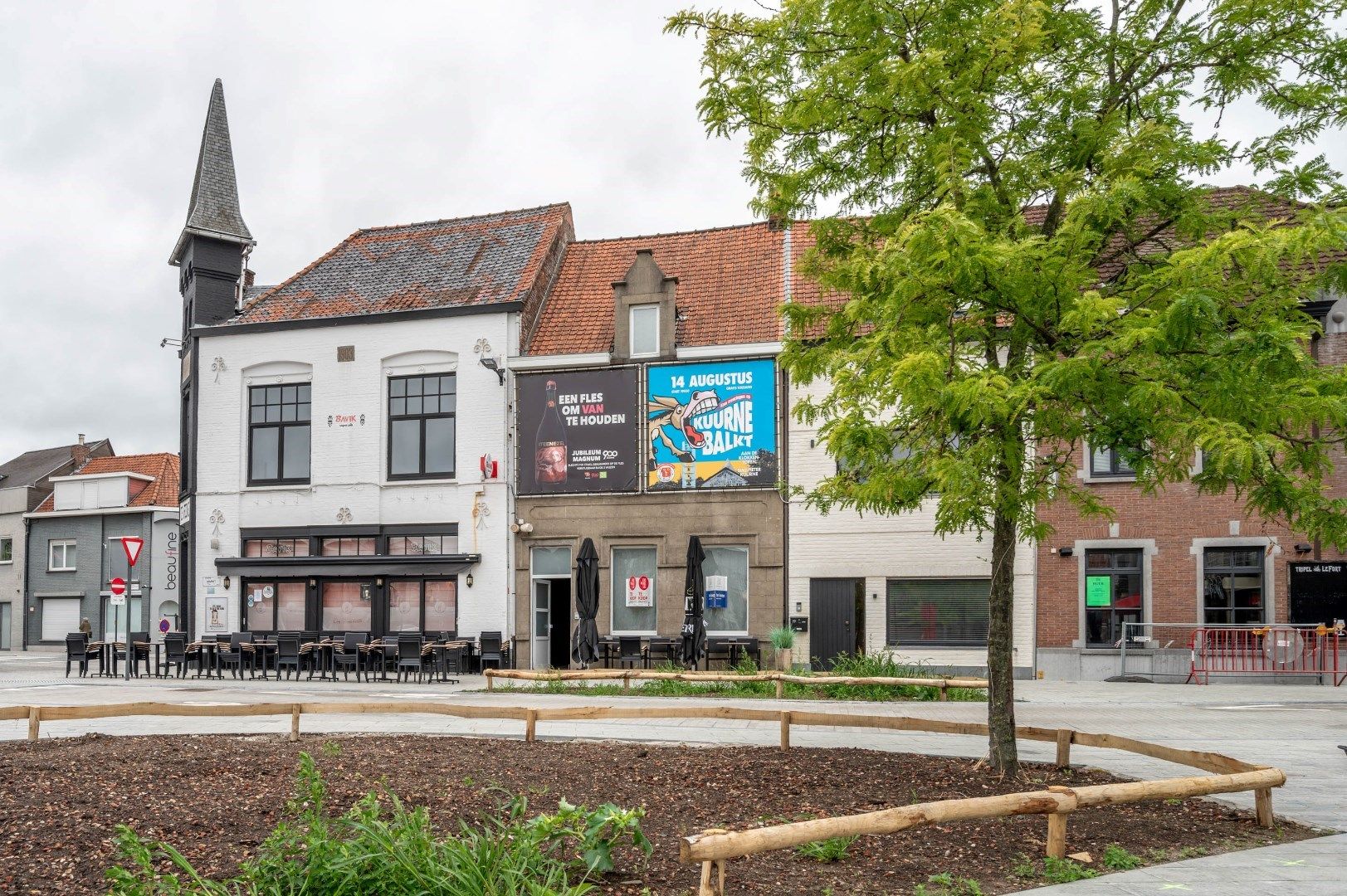 Te renoveren woning in het centrum van Kuurne. foto 2