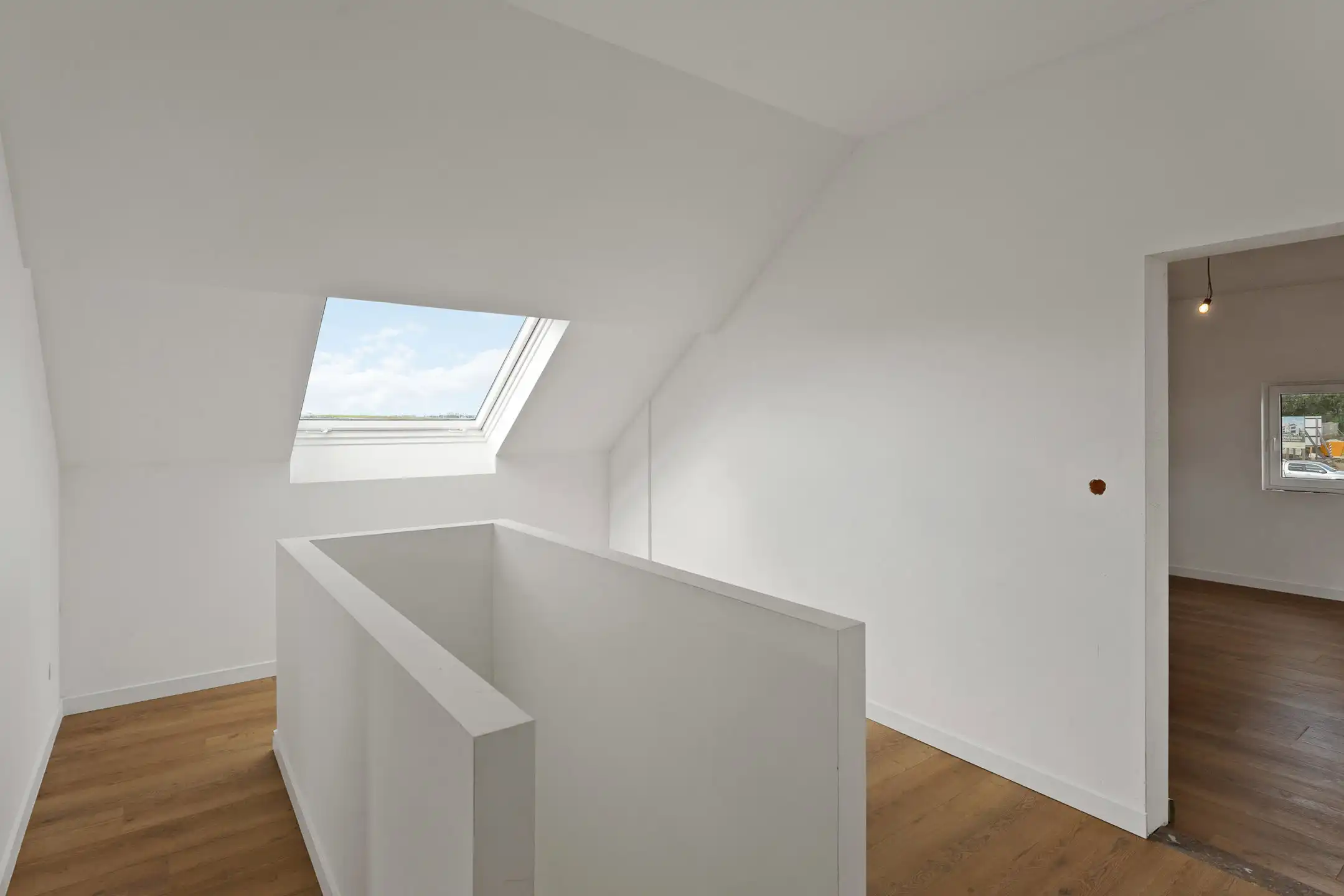 Recent gerenoveerde 4-gevelwoning te Riemst foto 15