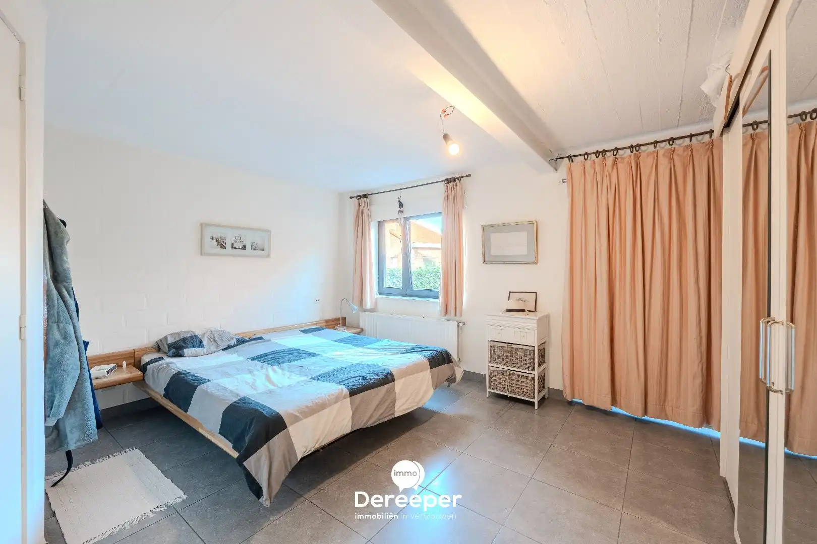 Op te frissen halfopen bel-etagewoning met tuin, garage en 4 slaapkamers foto 14
