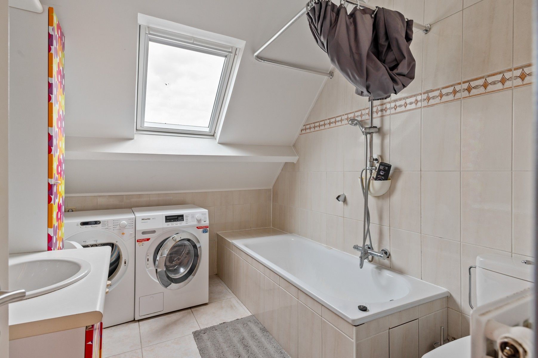 Ruim duplex-appartement met groot terras en staanplaats foto 10