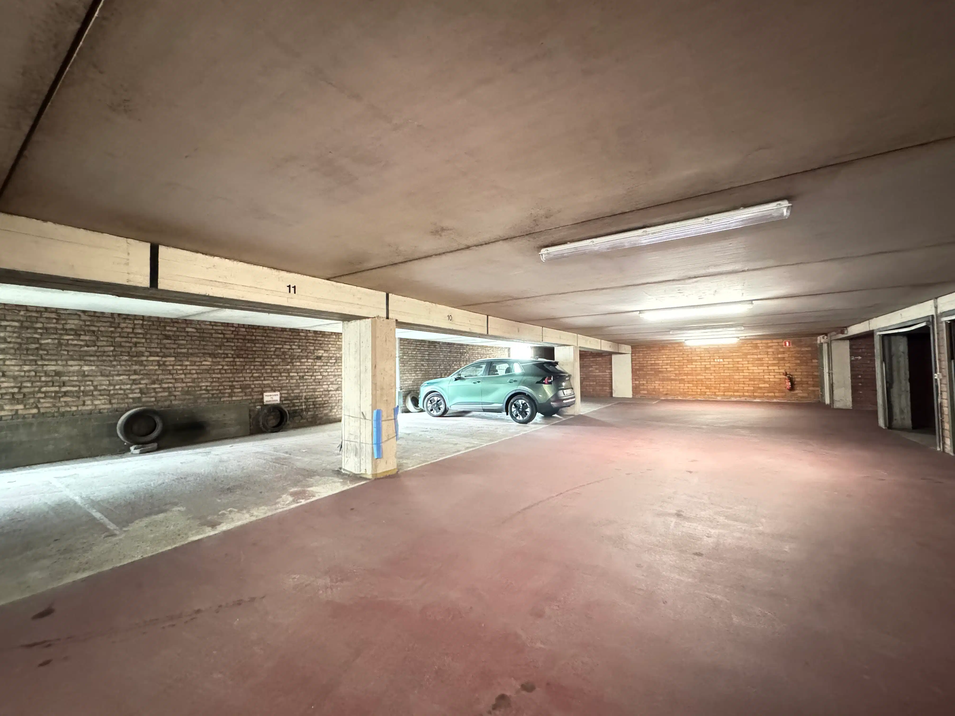 Garage te huur Christinastraat 112 - 8400 Oostende