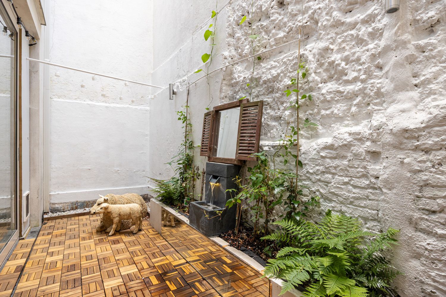 Unieke en energiezuinige stadsvilla (224m²) met fantastisch zonneterras in het hart van historisch Antwerpen – luxe, rust en boordevol karakter! foto 17