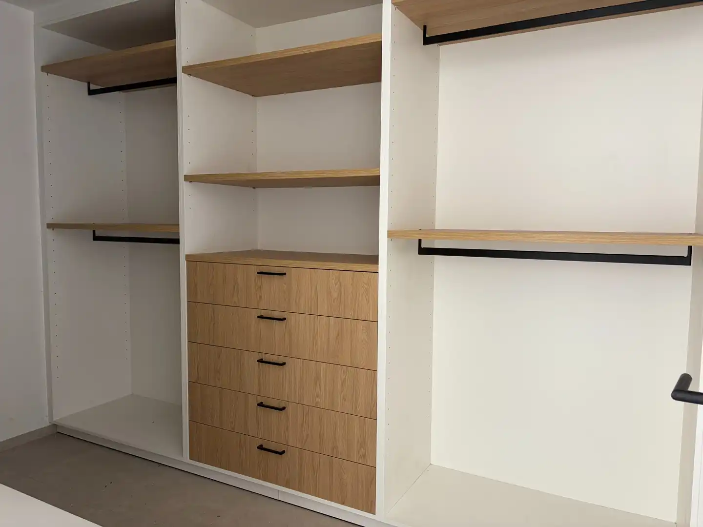 Moderne halfopen woning met 3 slpk, garage en tuin foto 10