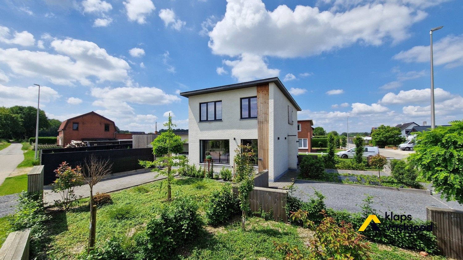 ENERGIEZUINIGE WONING OP RUSTIGE LOCATIE DICHTBIJ CENTRUM foto 1