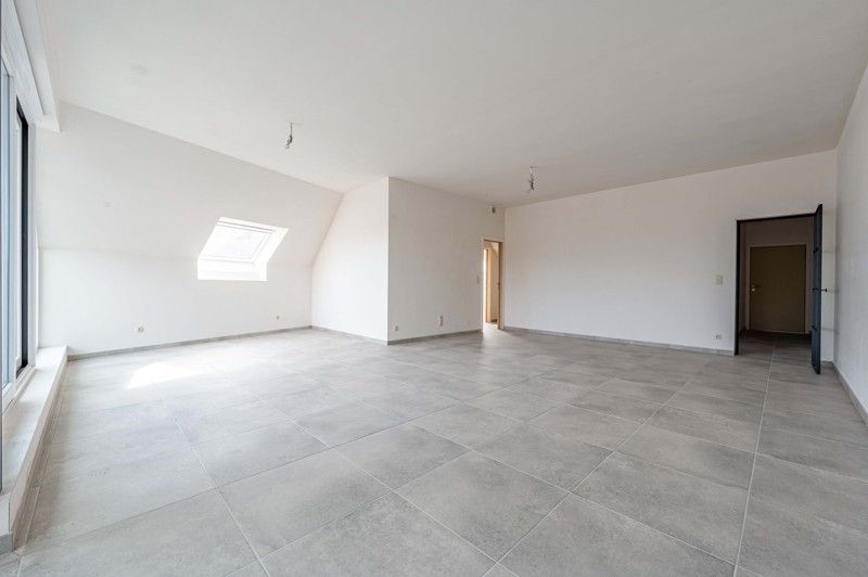 Prachtig 2 slaapkamer appartement TE KOOP in hartje Sint-Baafs-Vijve! (*6% BTW aankoop mogelijk) foto 7