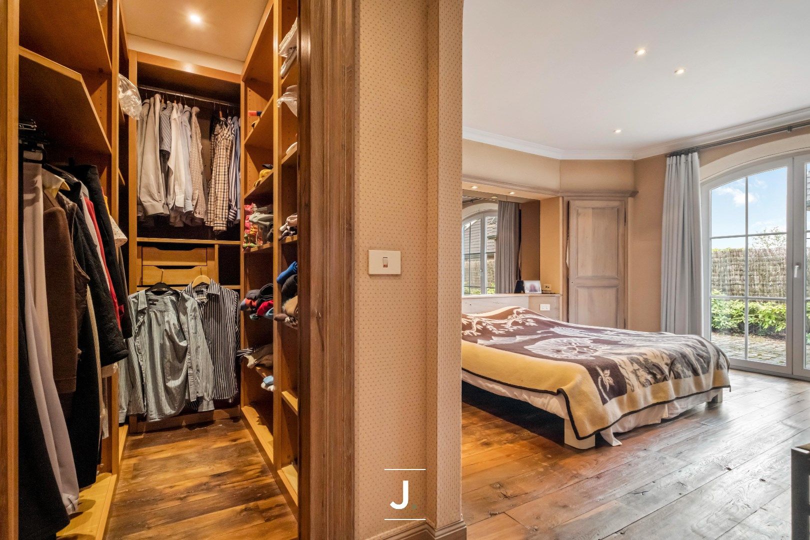 Ruime statige villa op een toplocatie te Beveren-Leie foto 19