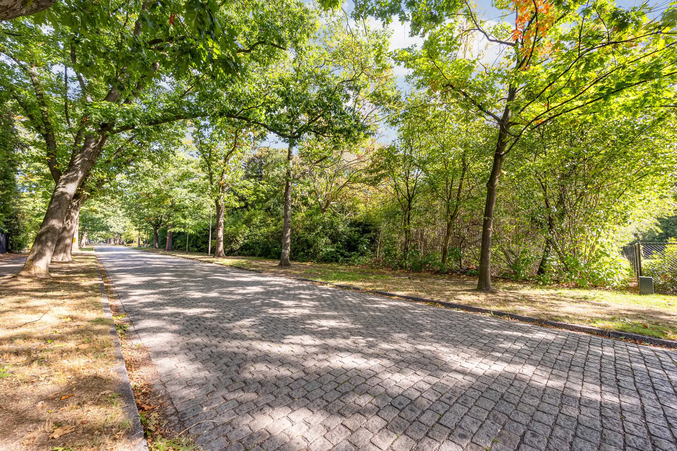 Grond te koop Baillet-Latourlei 13/LOT 1 - 2930 Brasschaat