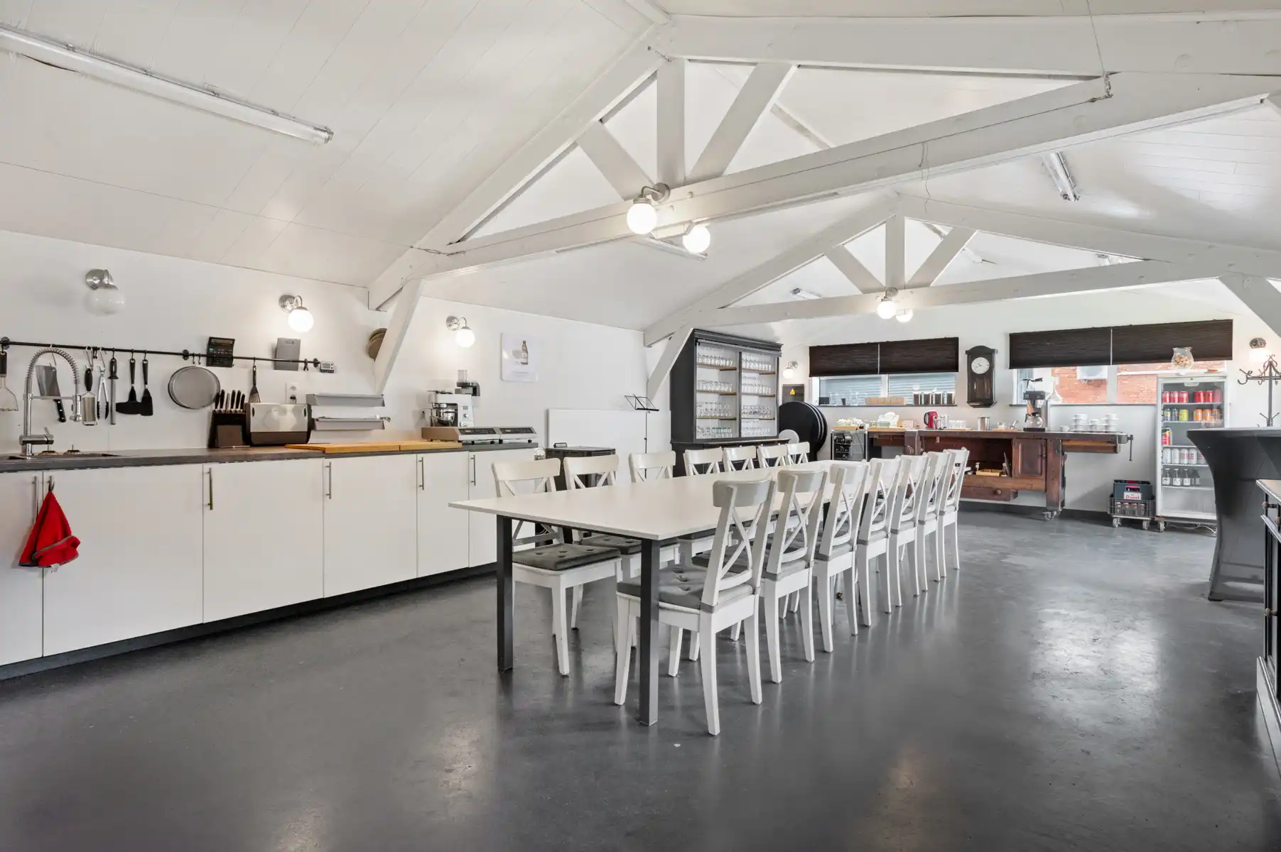 Woning met mogelijkheden en vergunde bijgebouw op 2.012m² foto 3