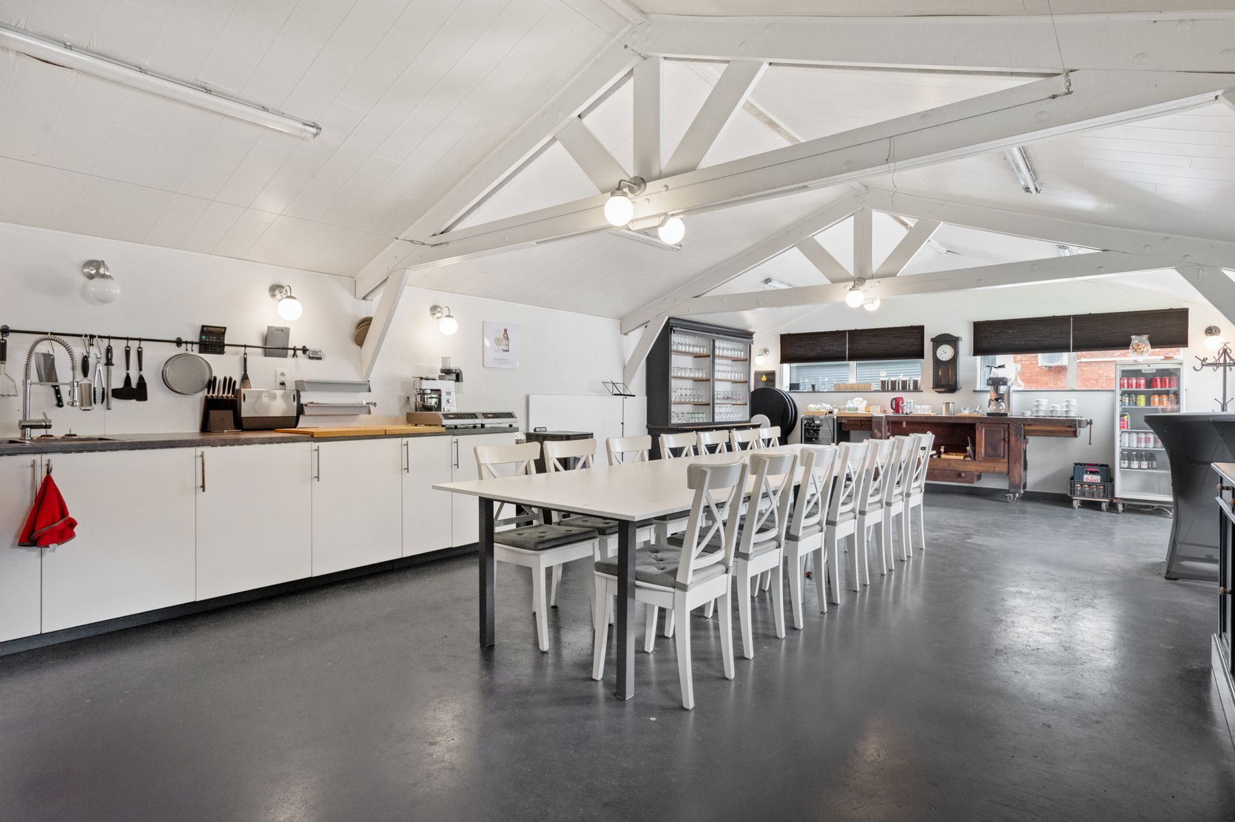 Woning met mogelijkheden en vergunde bijgebouw op 2.012m² foto 3