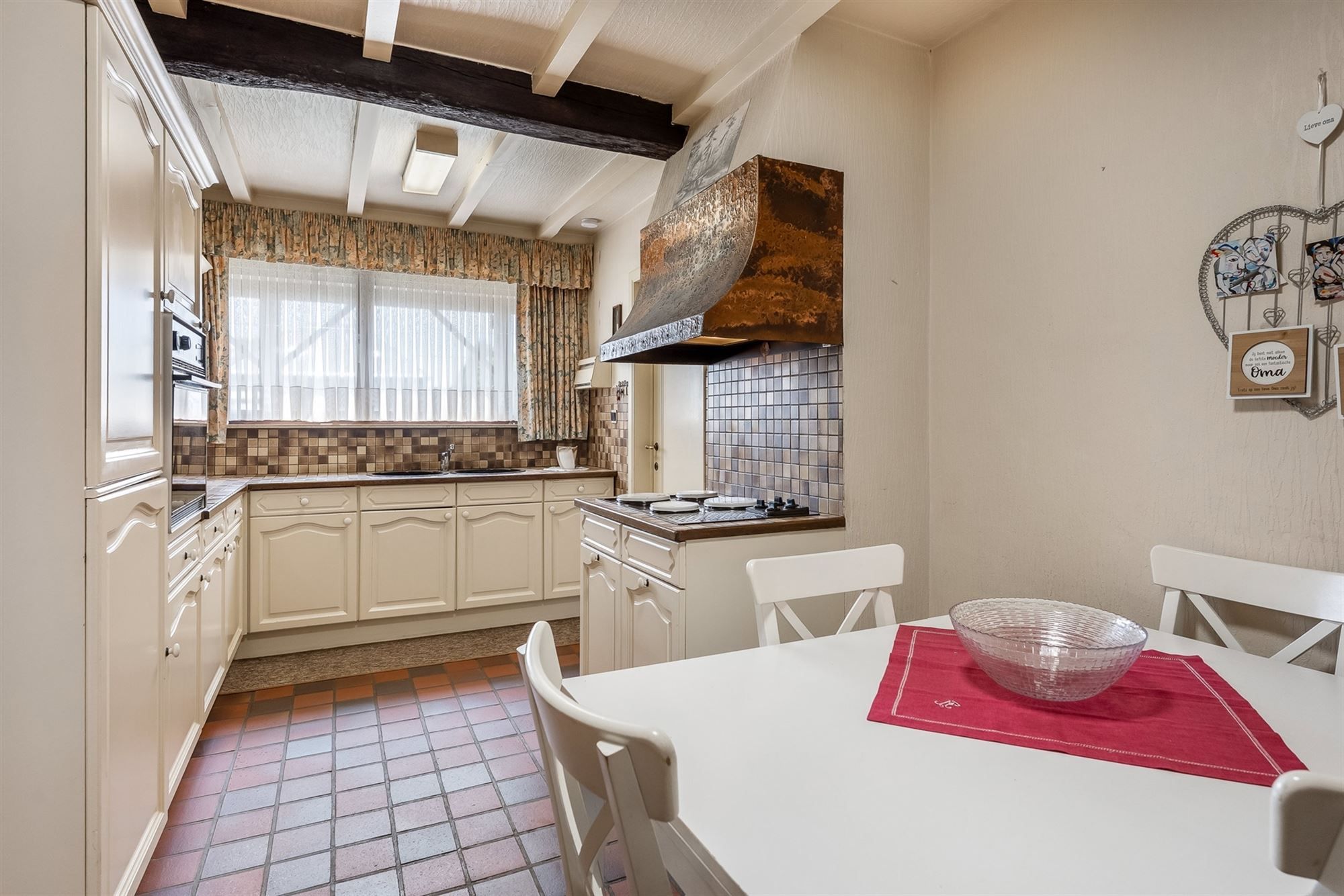 MOOI ONDERHOUDEN WONING MET 3 SLAAPKAMERS EN GEZELLIGE TUIN VLAKBIJ KOERSEL-CENTRUM foto 9