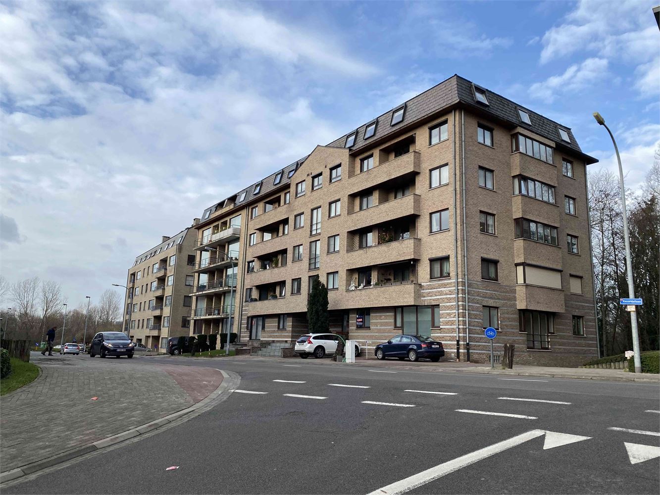 Prachtig appartement met afgesloten garagebox foto {{pictureIndex}}