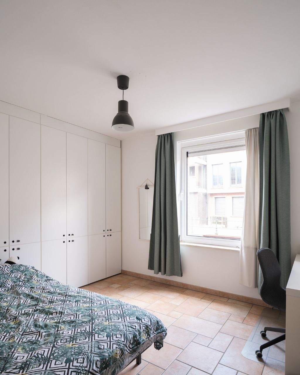 Appartement met 3 slaapkamers en prachtig zicht over de Lieve, op een toplocatie in het historisch centrum van Gent. foto 8