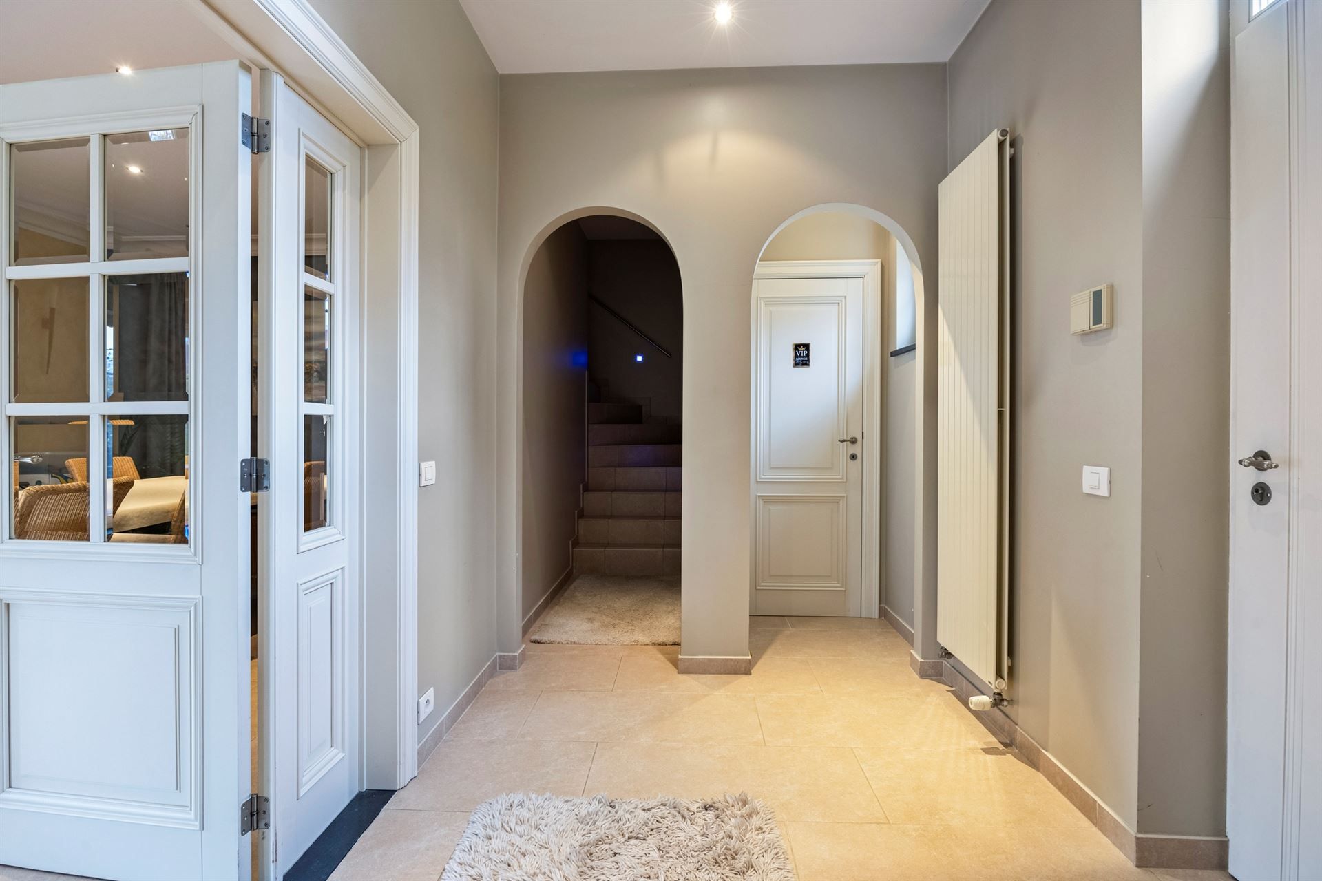 Prachige villa in doodlopende wijk foto 3