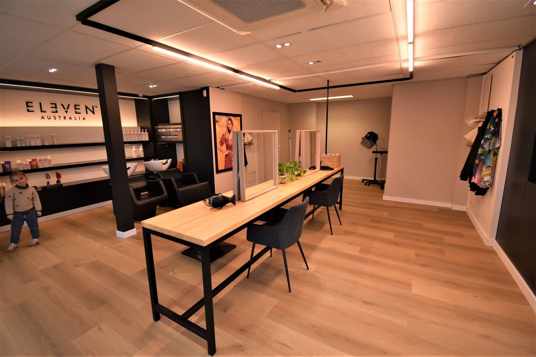 Goed gelegen commerciële ruimte foto 6