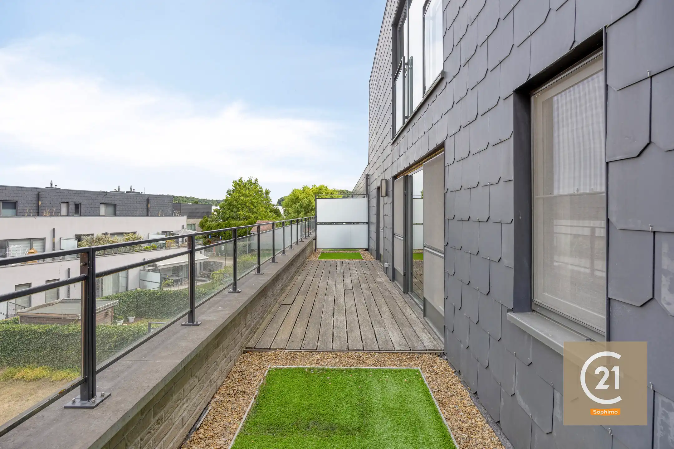Zeer ruim appartement met 2 slaapkamers & prachtig terras foto 18