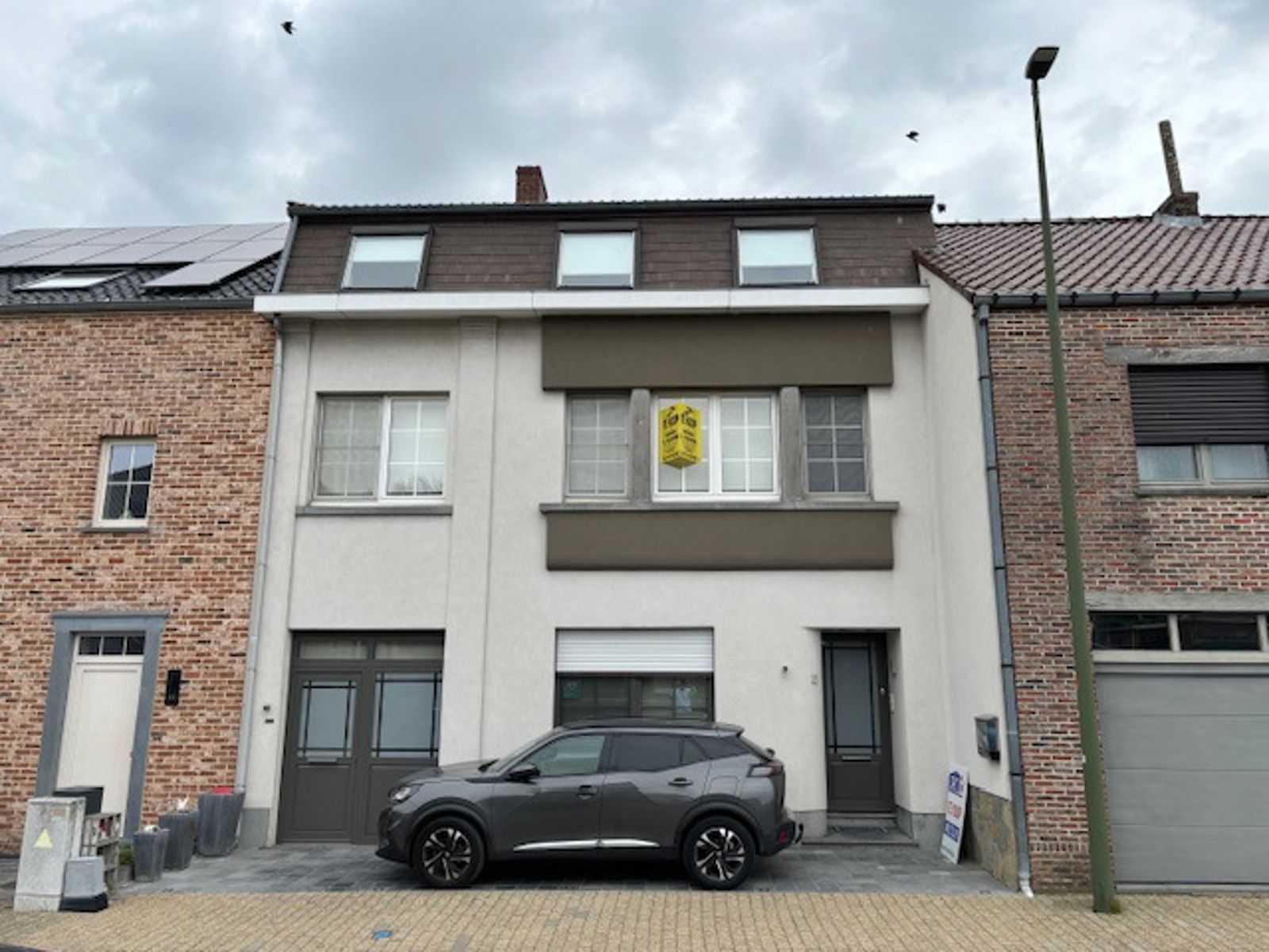 Woning 6 slpks 3 badks te Landen foto {{pictureIndex}}