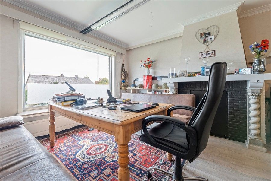 RUIME GEZINSWONING BOORDEVOL POTENTIEEL IN NIEUWERKERKEN foto 11