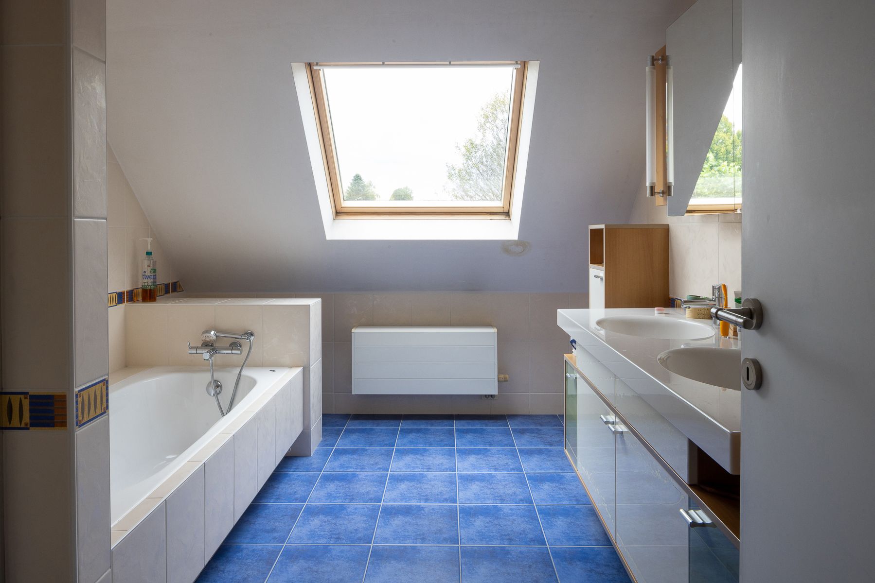 Een warme thuis in het groen foto 16