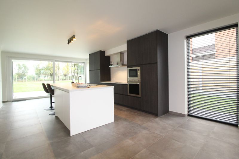 Moderne nieuwbouw villa te huur in Lichtervelde met 4 slaapkamers en 2 badkamers foto 5