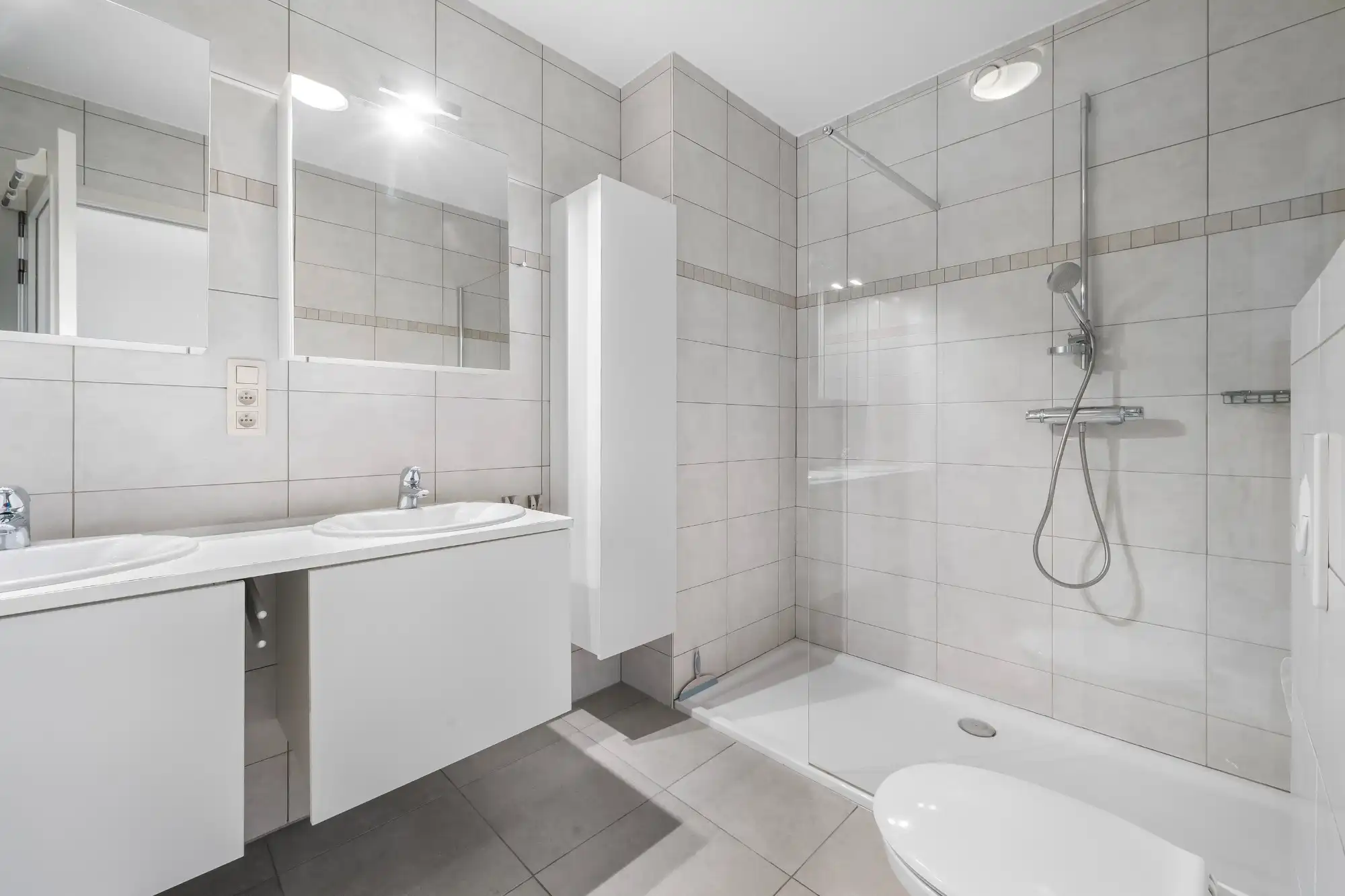 Lichtrijk appartement met Schelde-zicht, 2 slaapkamers en 2 parkeerplaatsen aan het Georges Van Dammeplein in Temse foto 22