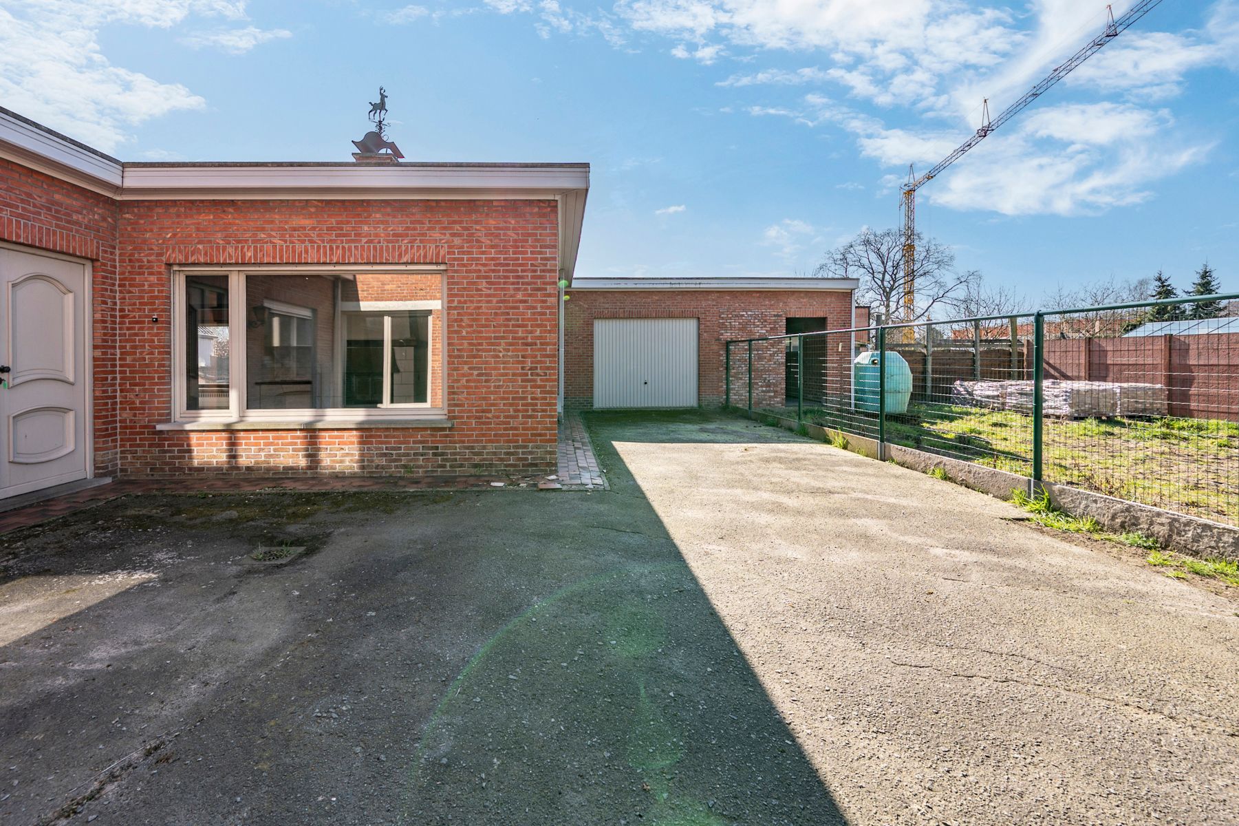 Zeer ruime woning met diverse mogelijkheden foto 2
