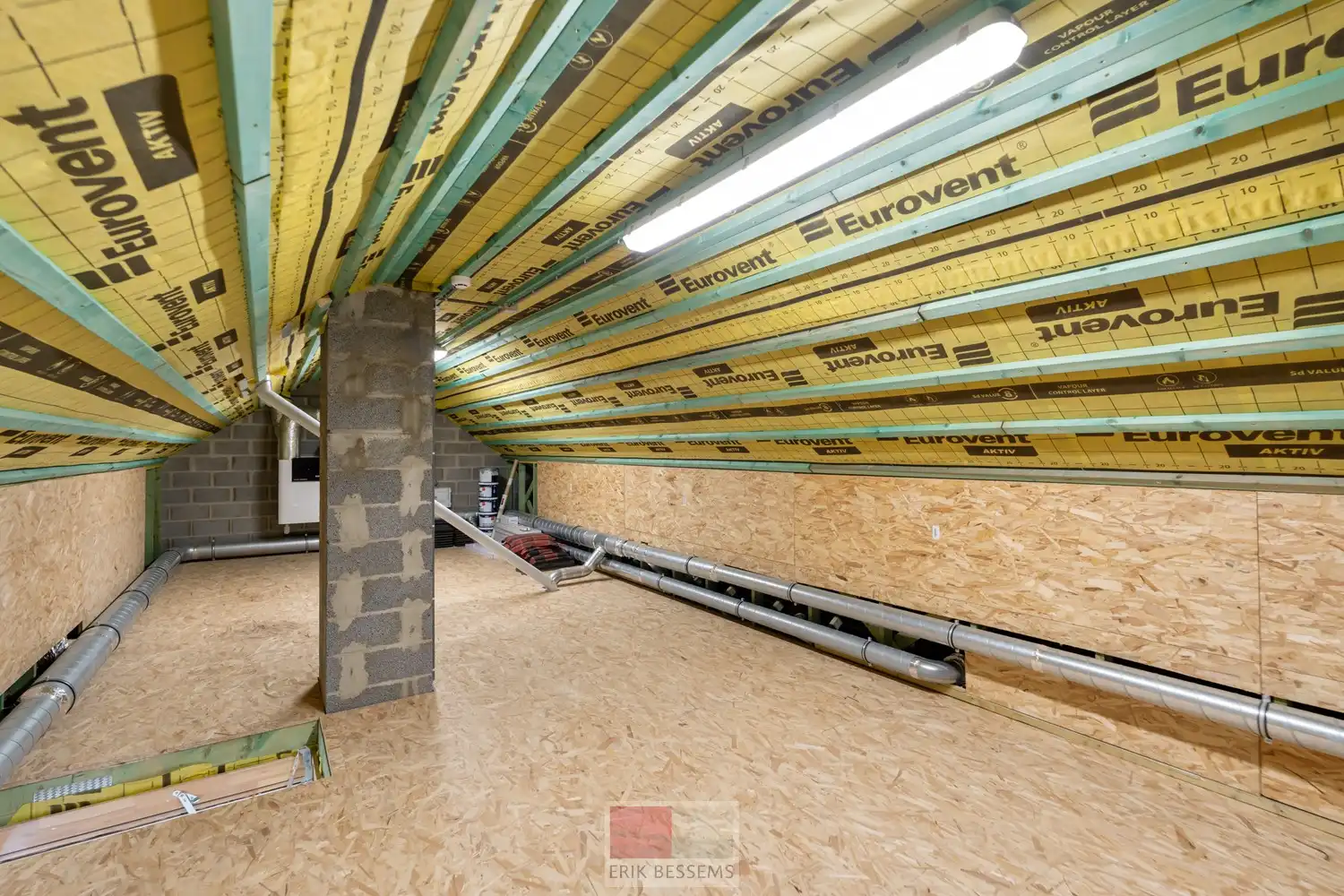 Energiezuinige, moderne woning met een bewoonbaar oppervlakte van circa 195 m², gelegen op een perceel van 776 m² in een rustige en groene omgeving. foto 39