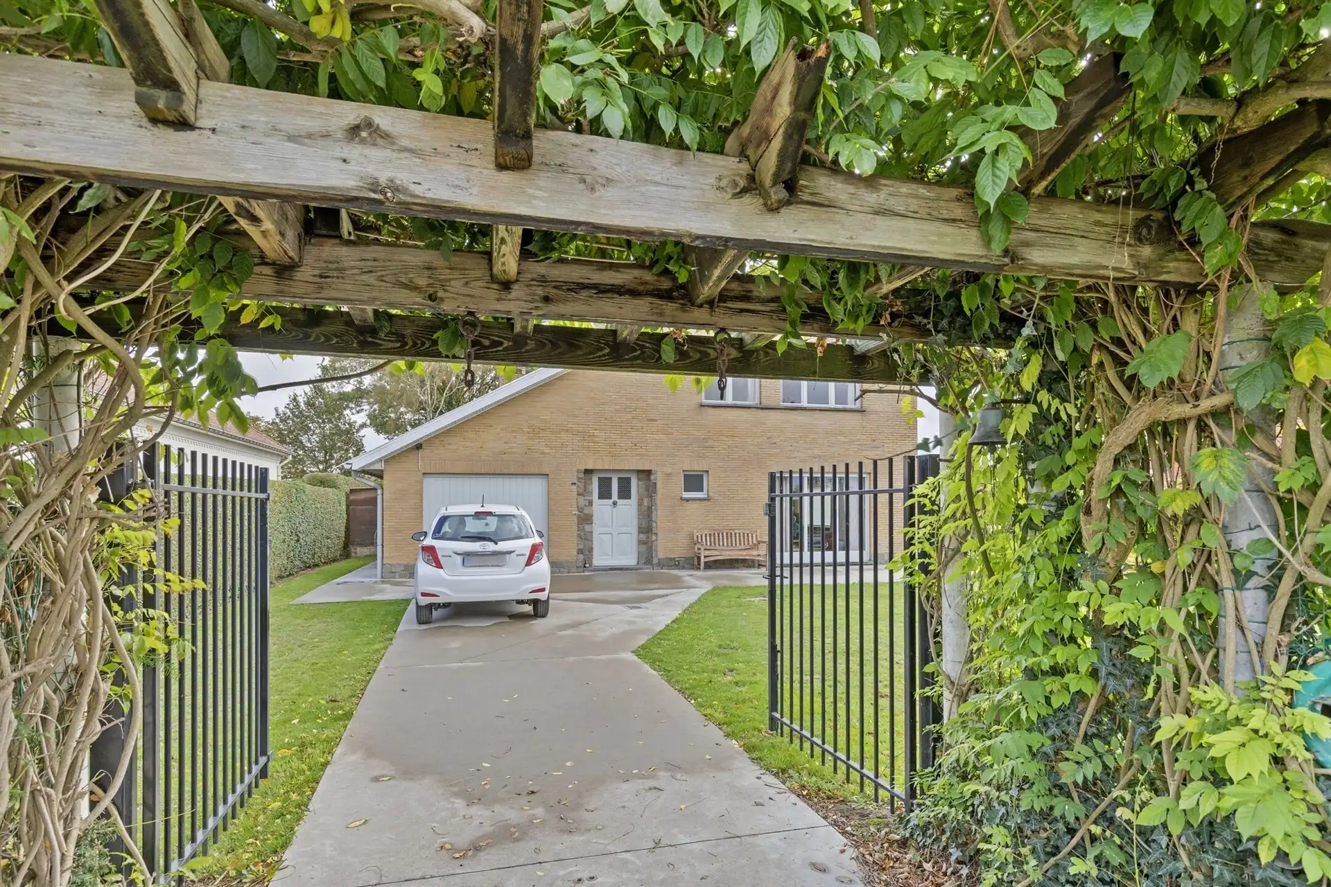 Rustig wonen met zicht op groen in Merchtem foto 3