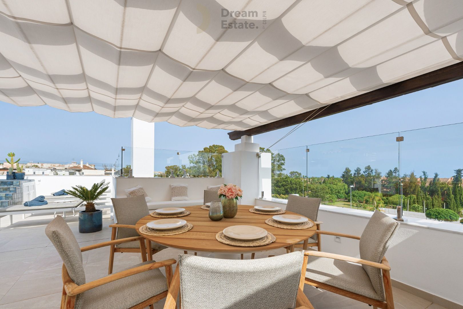 Gerenoveerd penthouse te Nueva Andalucía op wandelafstand van het strand van Puerto Banús. foto 3