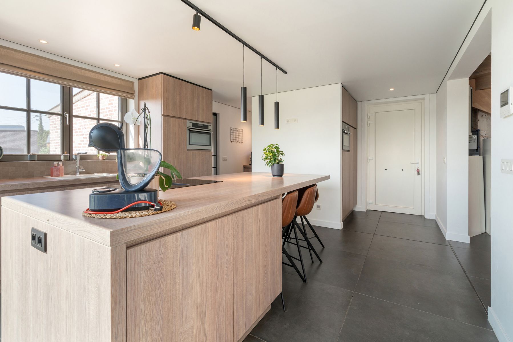 Instapklare woning met dubbele garage in het mooie Asenede foto 8