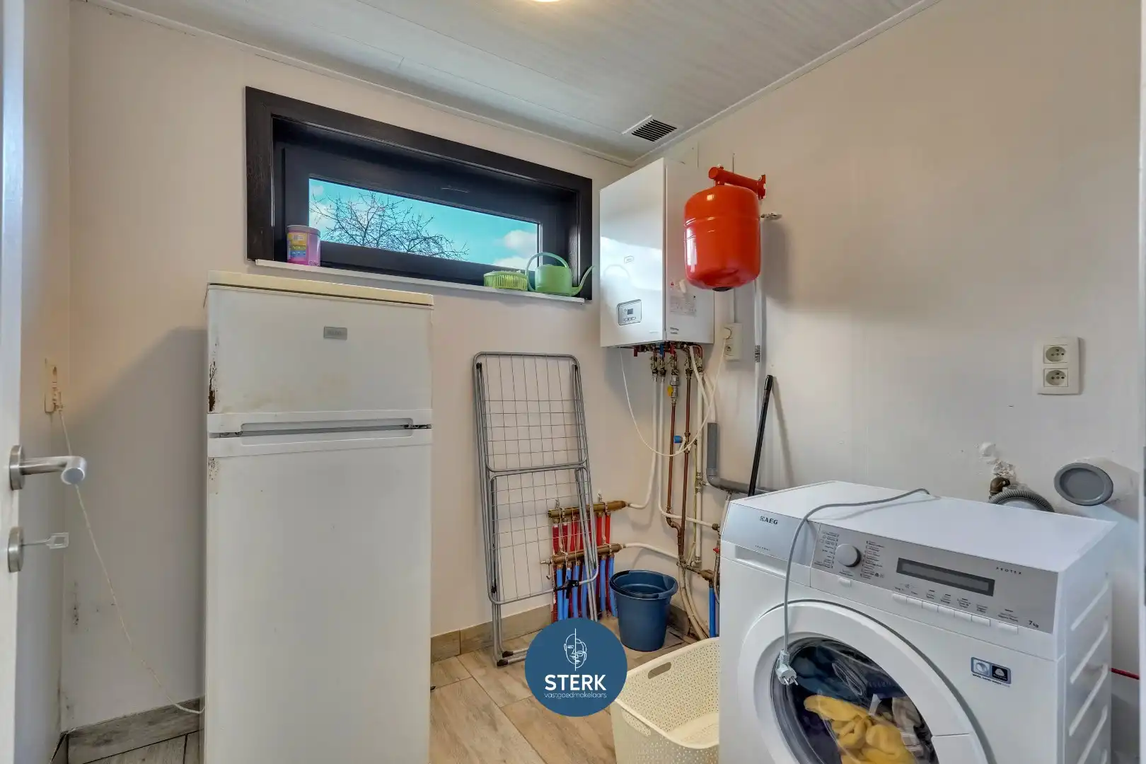 CHARMANTE HALFOPEN WONING OP EEN CENTRALE LOCATIE TE MAASMECHELEN !  foto 10