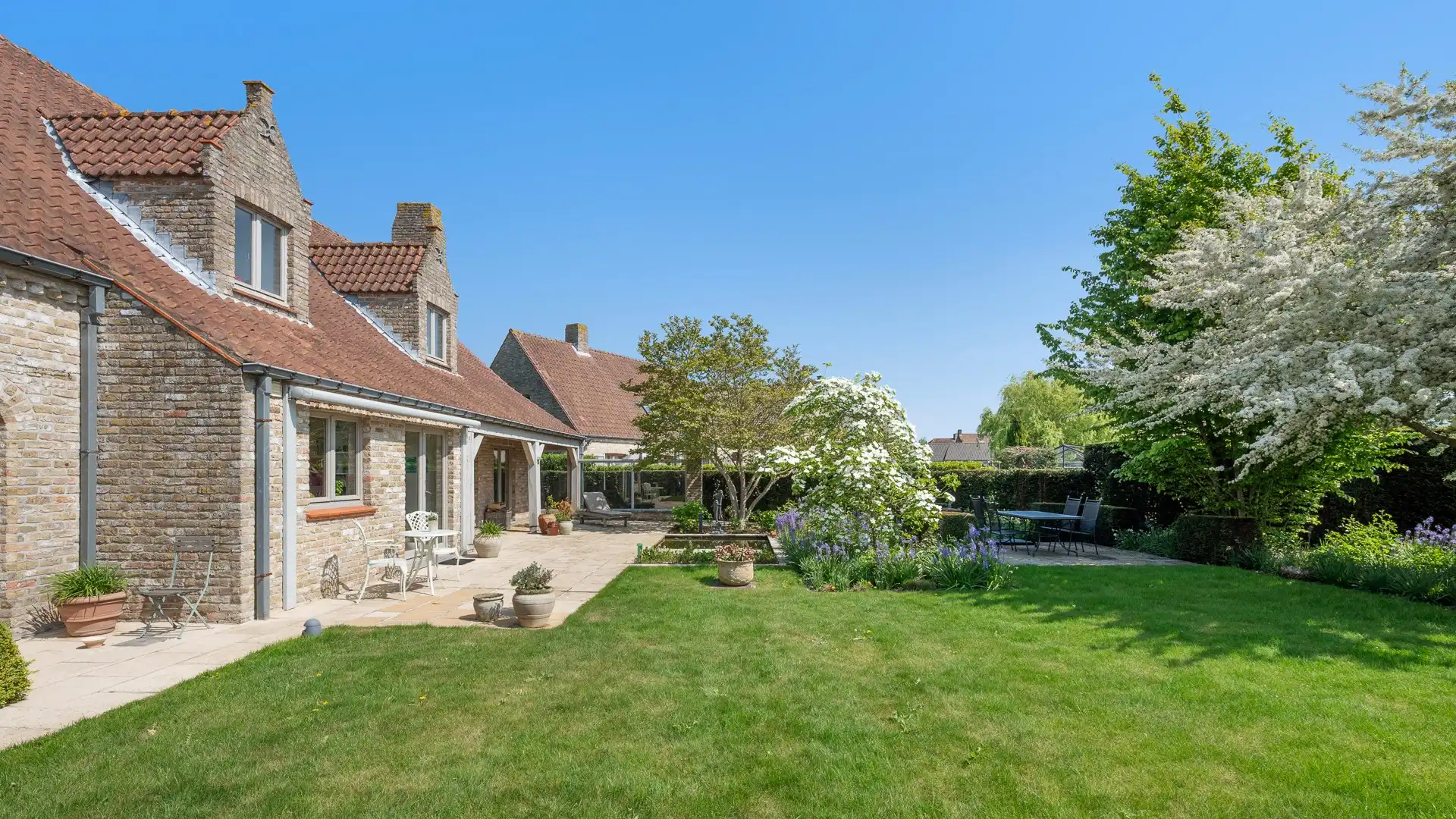 Indrukwekkende eigendom  te Dudzele foto 8