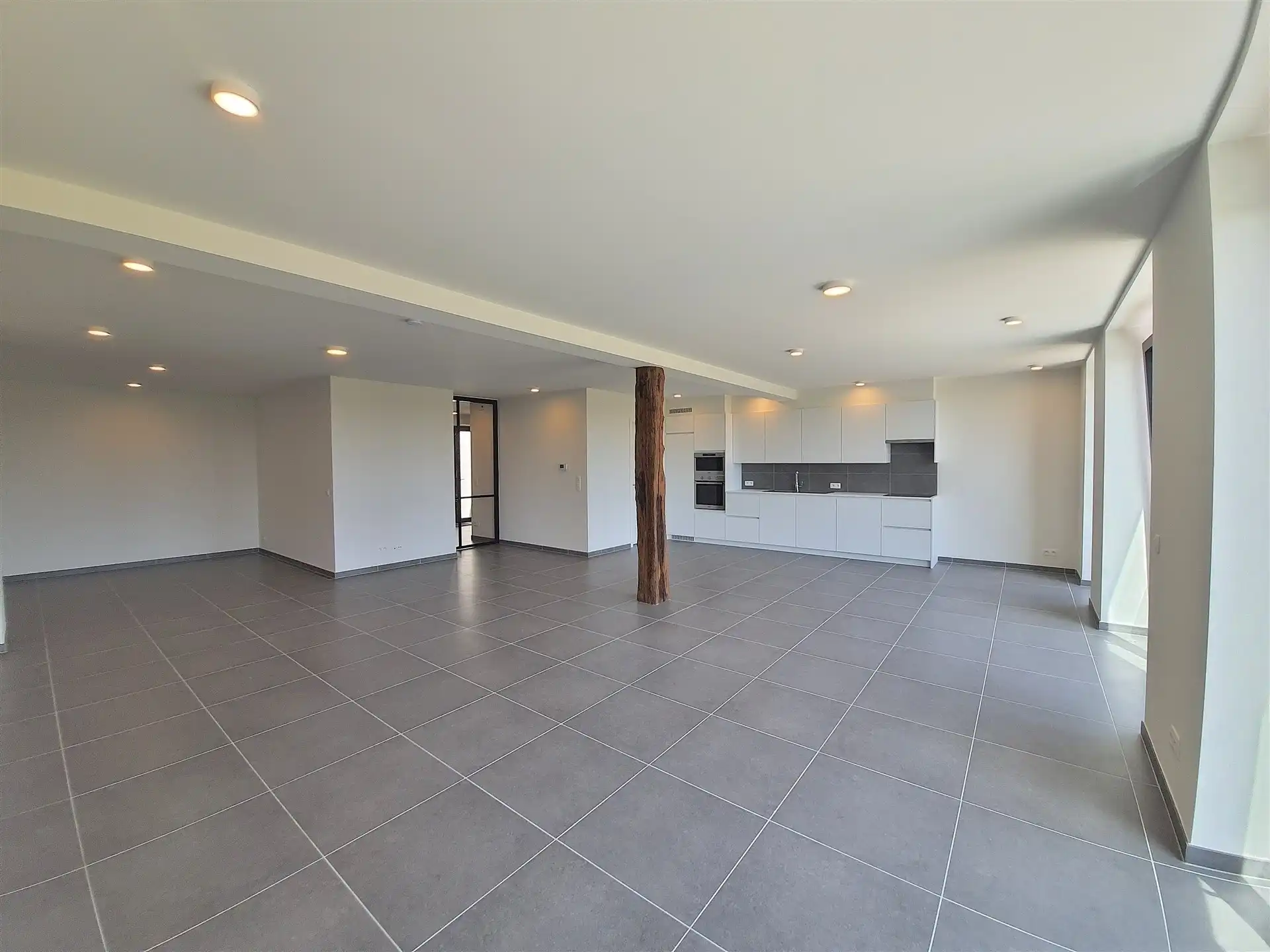 Nieuwbouw woning met 3 slaapkamers en tuin op toplocatie foto 6
