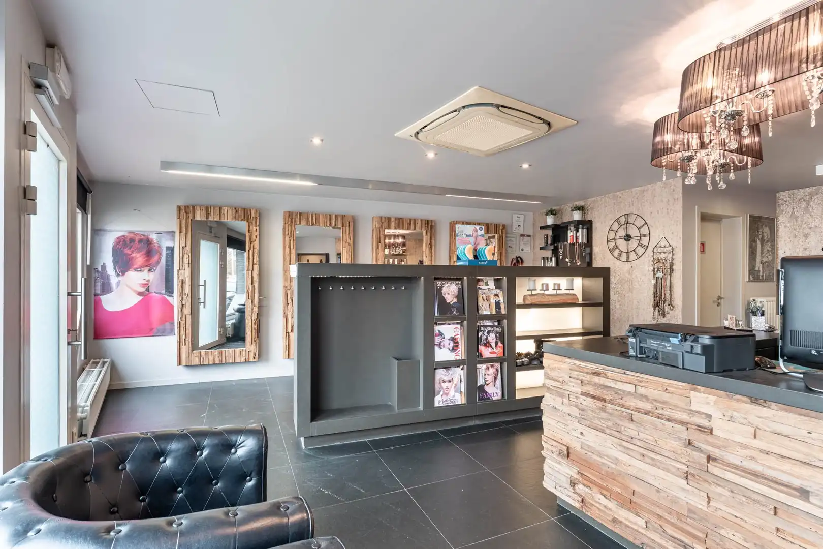 Instapklare woning met commercieel gelegen handelspand te Halen foto 23