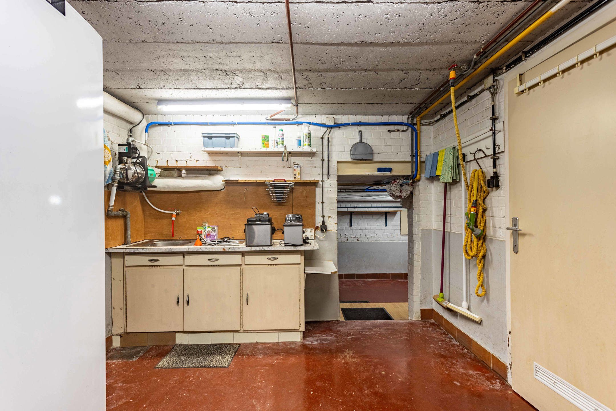Solide alleenstaande woning op een prachtige locatie foto 23